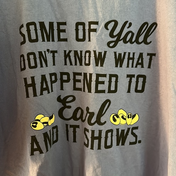 DIXIE CHICKS Goodbye Earl Country Song Funny FarmFed Clothing Graphic T Shirt - Picture 3 of 3